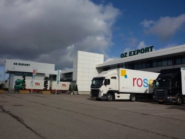OZ Export in Honslersdijk kiest voor lichtreclames van Haaxman