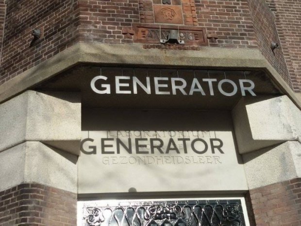 Stalen uitgesneden letters voor Generator Hotel in Amsterdam geleverd en geproduceerd door Haaxman Lichtreclame