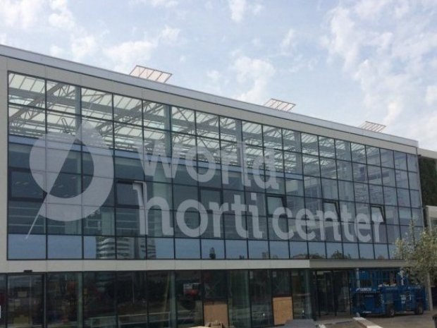 World Horti Centre in Naaldwijk voorzien van signing door Haaxman Lichtreclame