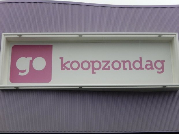 Go Stores koopzondag reclame uitingen geleverd door Haaxman Lichtreclame